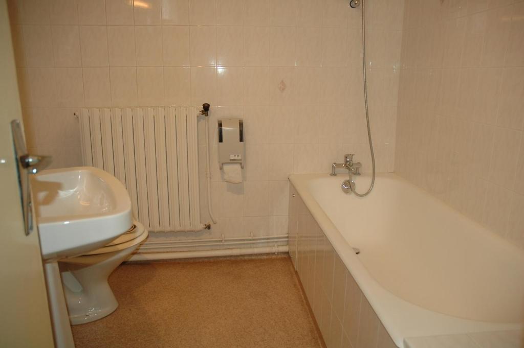 Hotel Du Luxembourg Balsièges Habitación foto